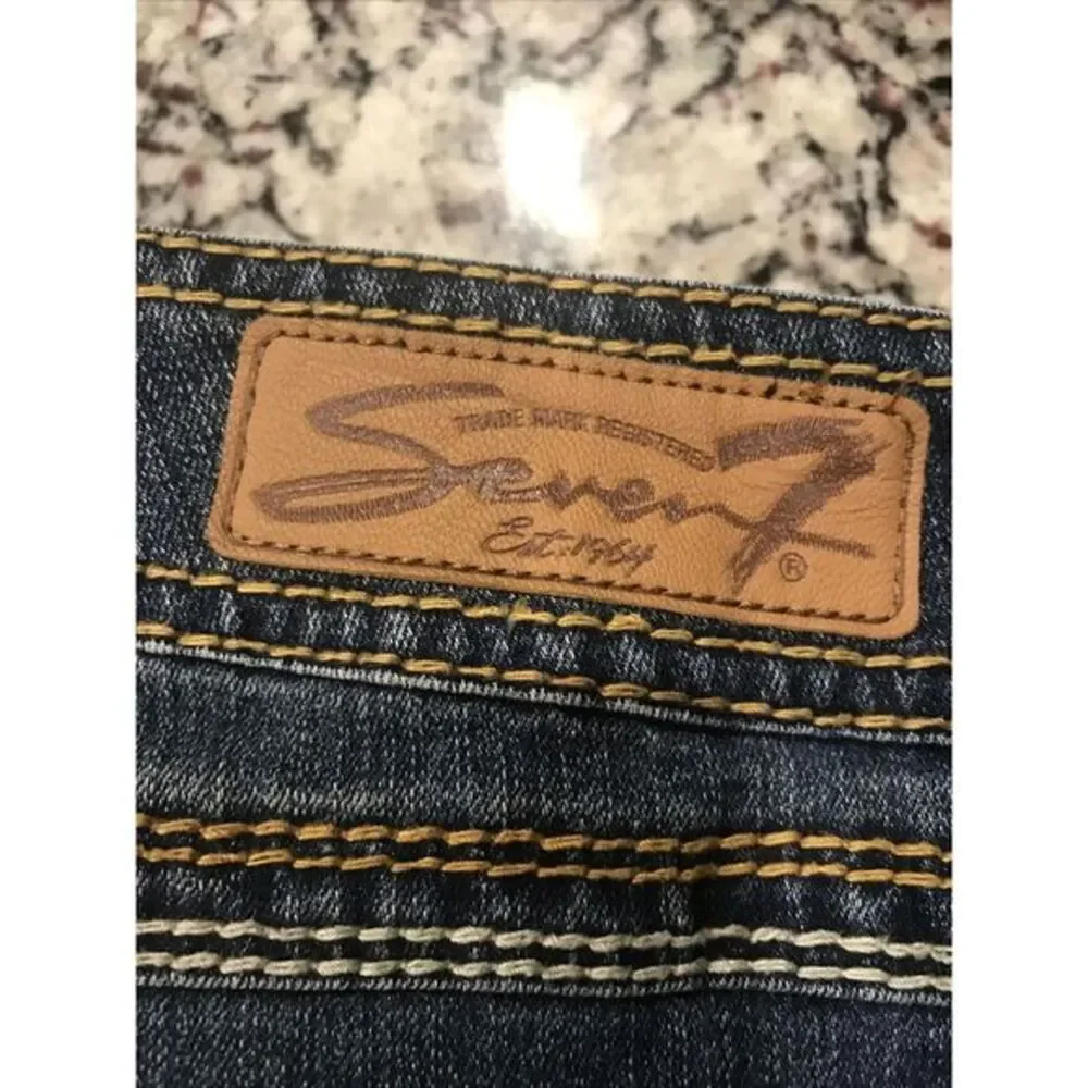Seven 7 Womens Bootcut Jeans Blue Medium Wash Low Rise Embroidered Sz 6P 30 x 30 - Picture 3 of 11